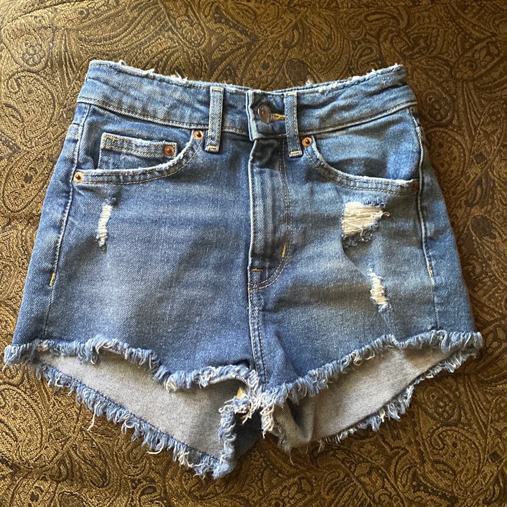 H&M high waisted shorts